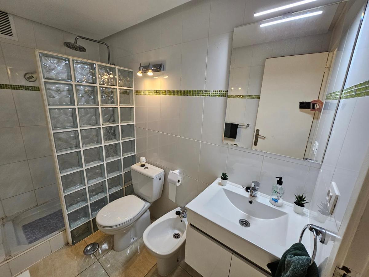 Casa Palmera 3 Only 150 Metres To The Beach, Heated Pool, Wifi, Sat-Tv, Balcony Arona  Luaran gambar