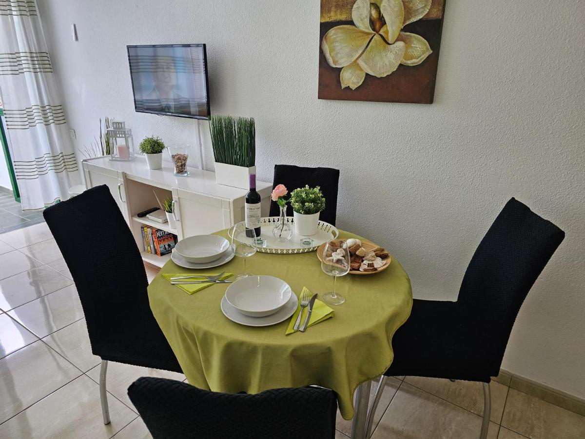 Casa Palmera 3 Only 150 Metres To The Beach, Heated Pool, Wifi, Sat-Tv, Balcony Arona  Luaran gambar