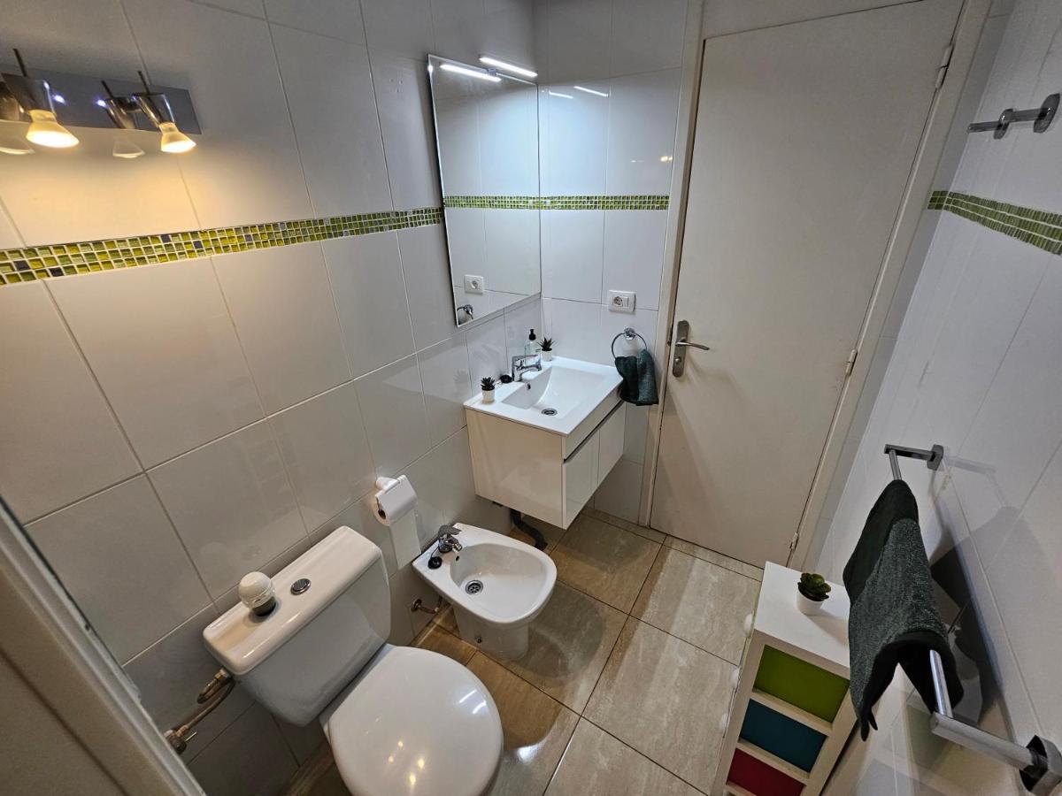 Casa Palmera 3 Only 150 Metres To The Beach, Heated Pool, Wifi, Sat-Tv, Balcony Arona  Luaran gambar
